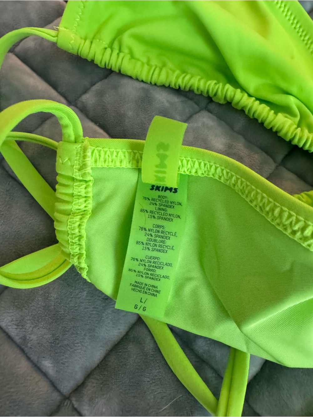 SKIMS Neon Lime Triangle Bikini Top - Picture 2 of 3